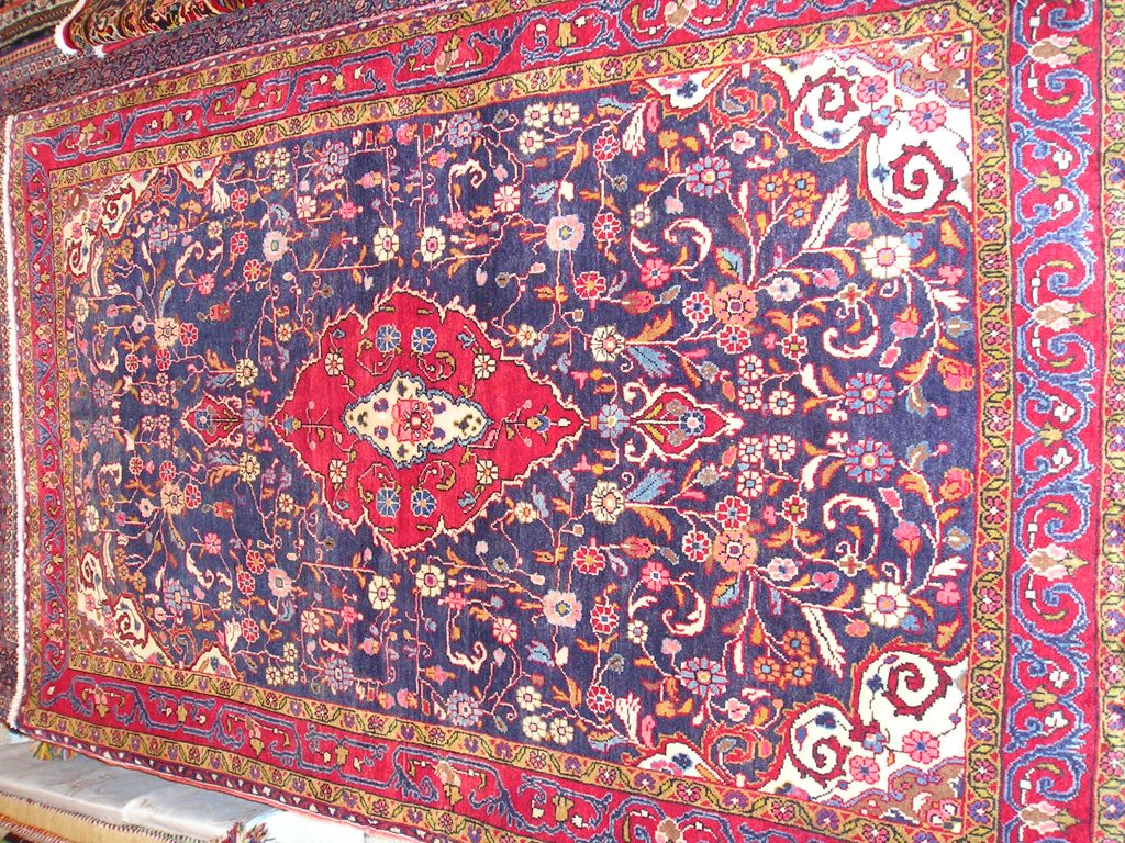 カシャン産 | 神戸御影でペルシャ絨毯販売・絨毯クリーニング・絨毯 